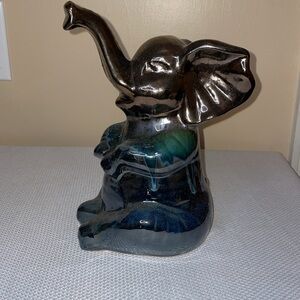 Apropos elephant ceramic decor black grey